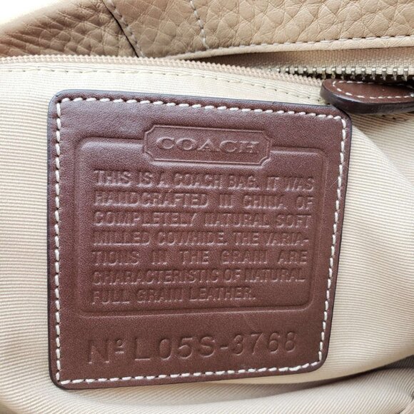 100% Authentic Coach Shoulder Bag - Picture 13 of 14